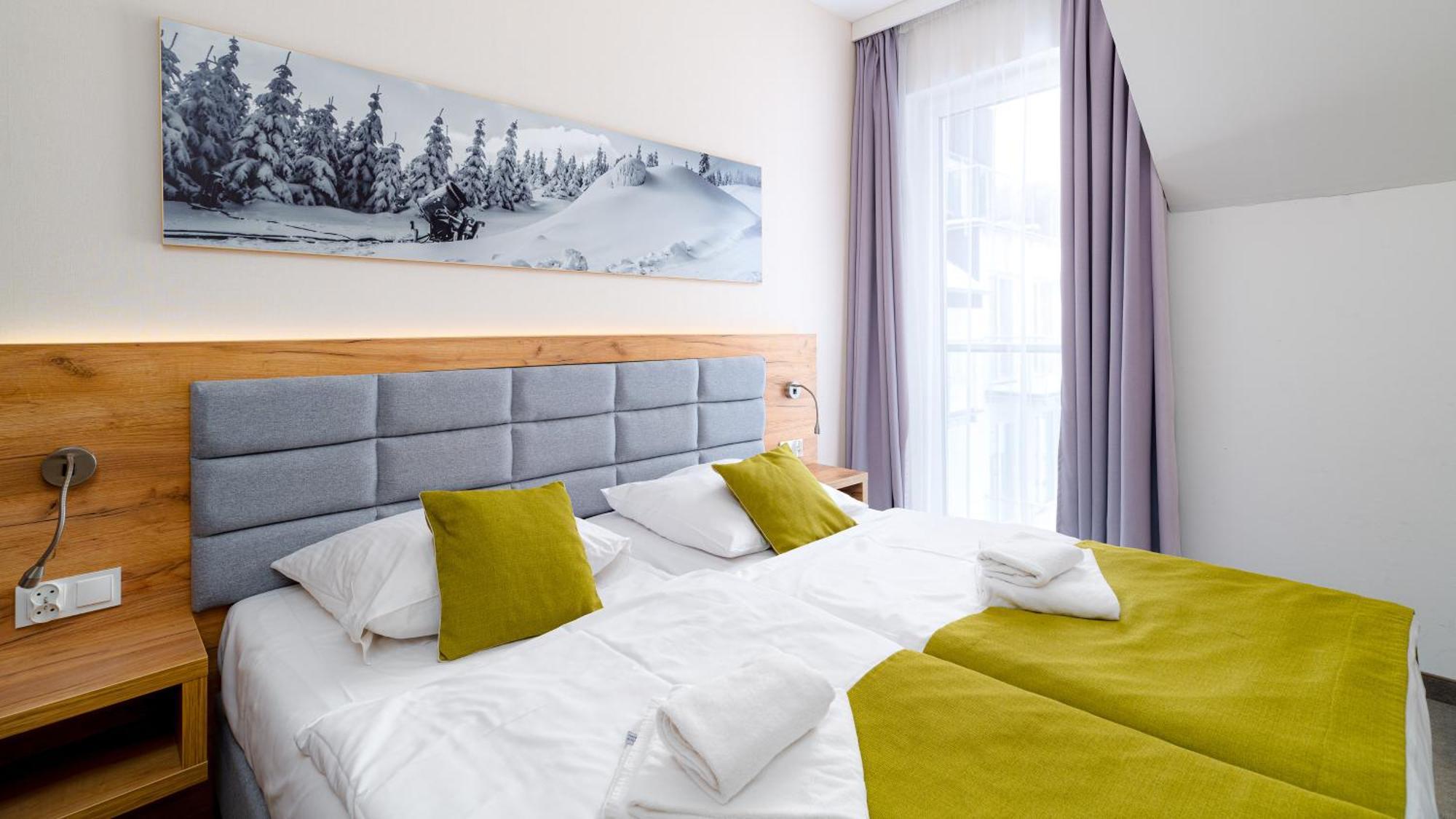 Panorama - Czarna Gora Resort By Sun & Snow Z Basenem I Sniadaniem Sienna  Exterior foto
