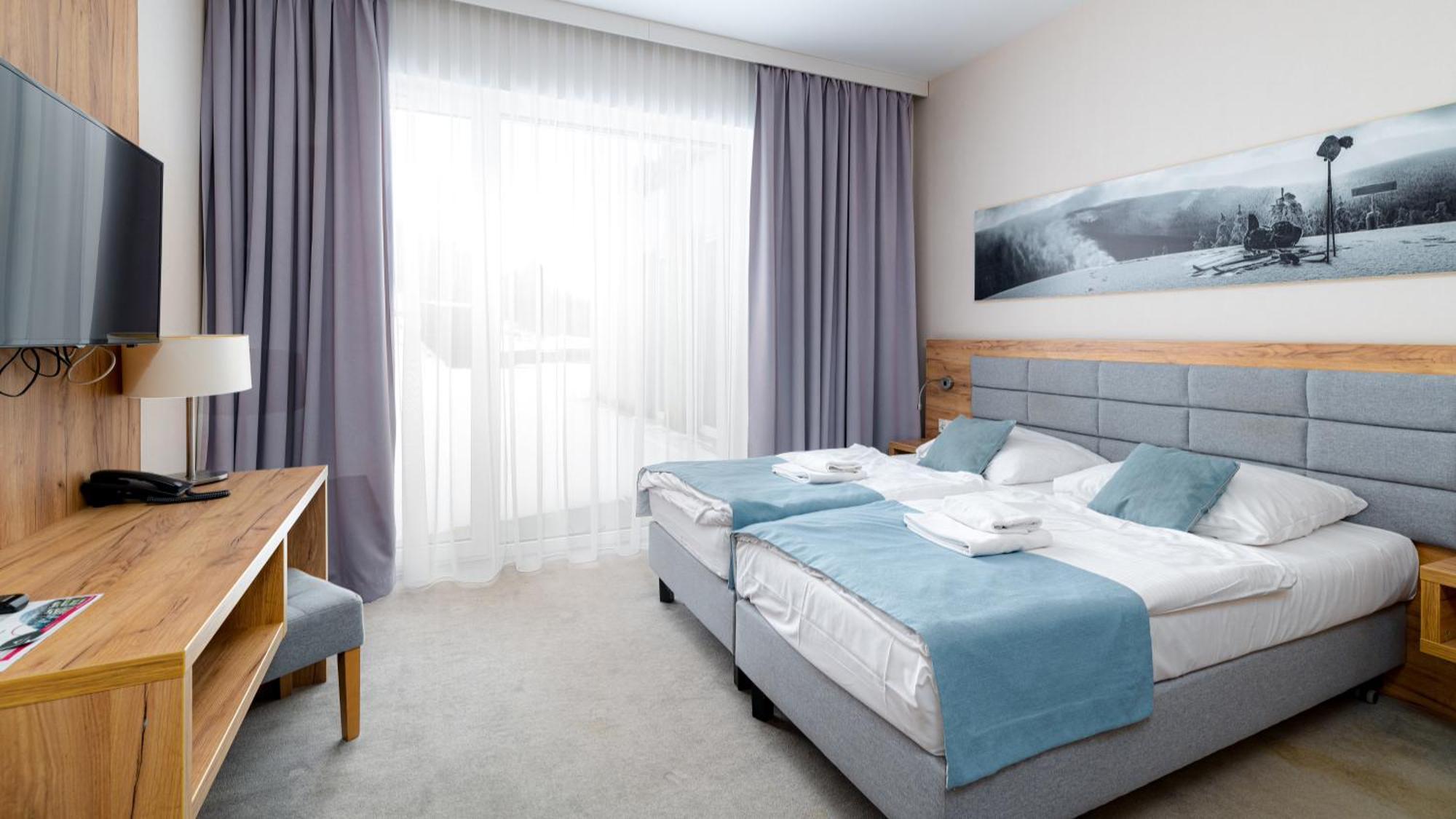 Panorama - Czarna Gora Resort By Sun & Snow Z Basenem I Sniadaniem Sienna  Exterior foto