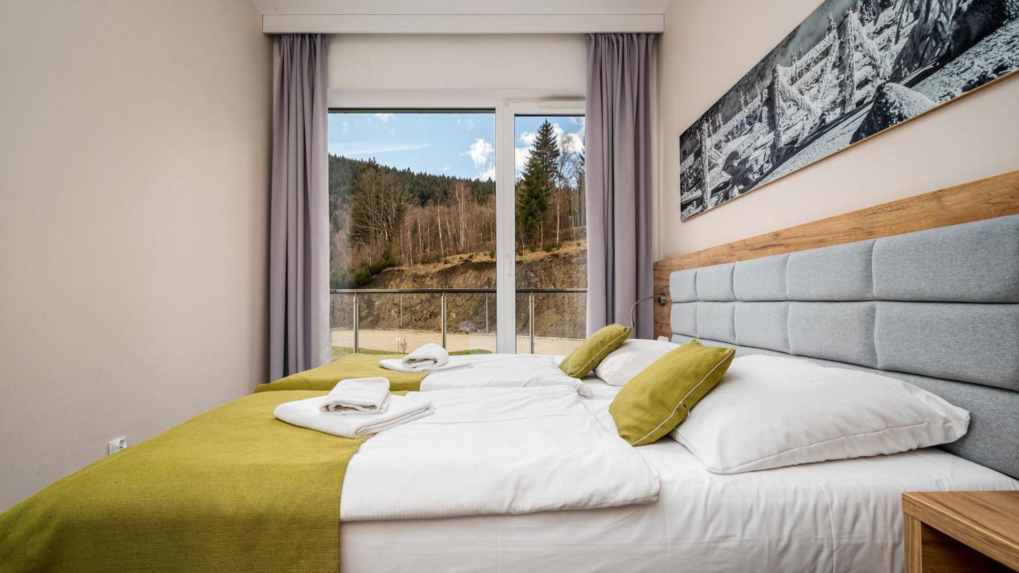 Panorama - Czarna Gora Resort By Sun & Snow Z Basenem I Sniadaniem Sienna  Exterior foto