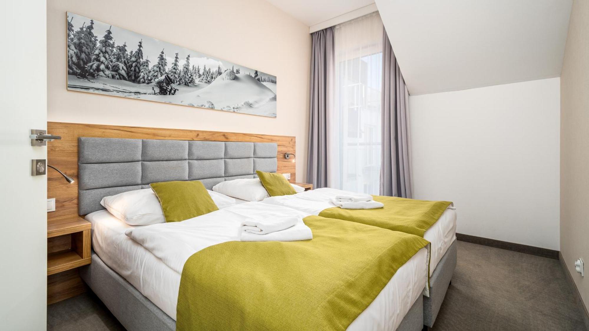Panorama - Czarna Gora Resort By Sun & Snow Z Basenem I Sniadaniem Sienna  Exterior foto